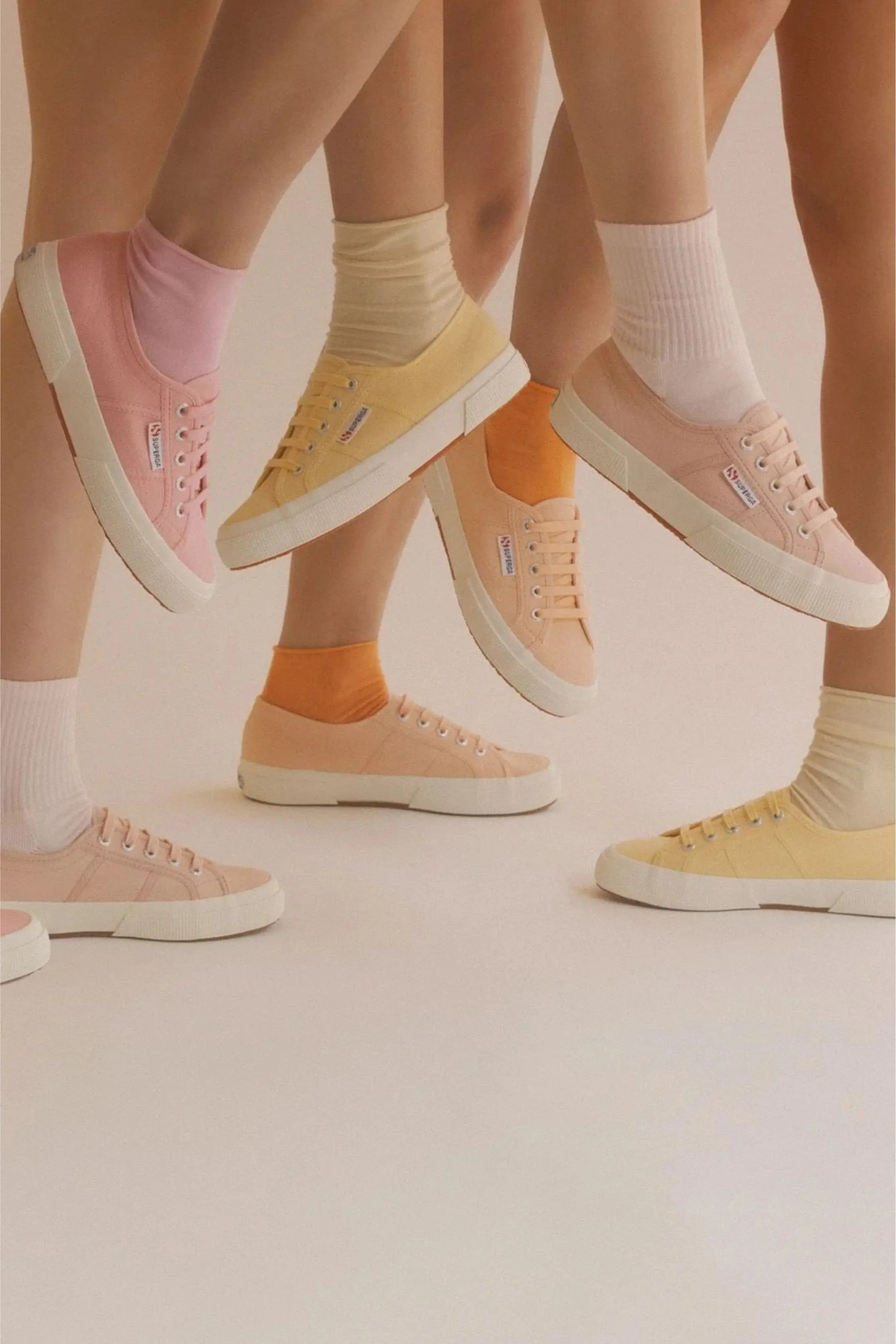 Superga: guía completa | Historia, modelos, tallaje y cómo combinarlas