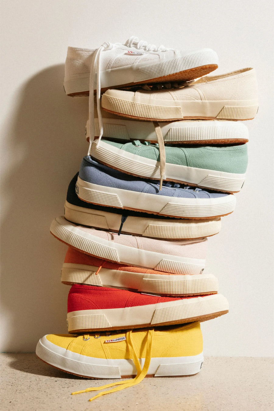 Superga 2750: anatomía de un icono — historia, construcción y por qué sigue vigente