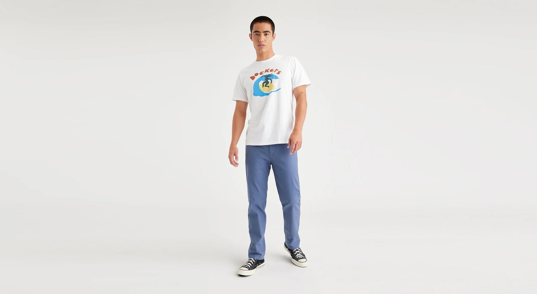 Camiseta Dockers Slim Fit Logo Surfer Lucent White