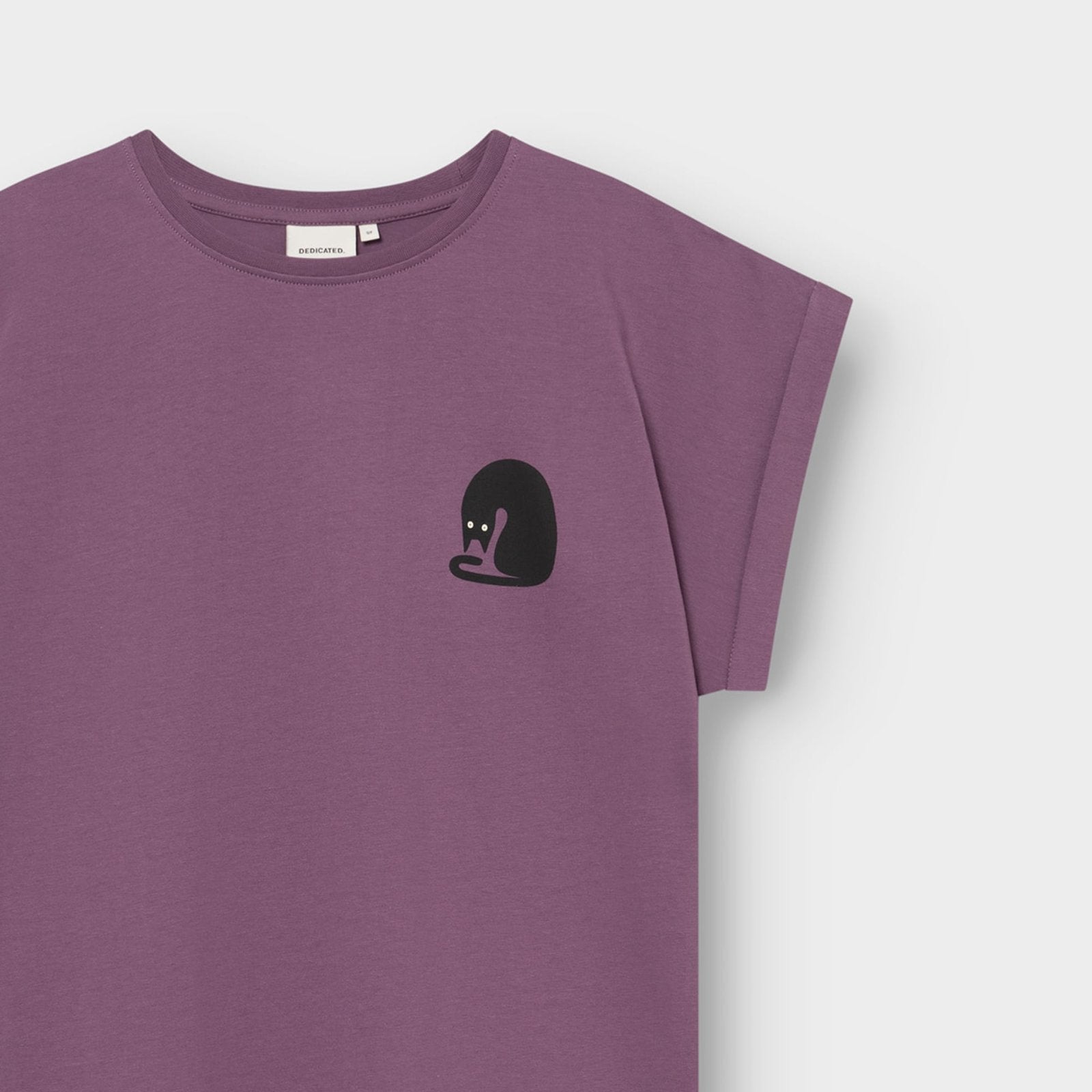 Camiseta DEDICATED Visby Curious Cat - Berry Purple - vista oficial 1