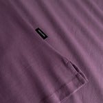 Camiseta DEDICATED Visby Curious Cat - Berry Purple - vista oficial 6