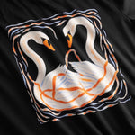 Camiseta DEDICATED Vadstena Painted Swans - Black - vista oficial 2