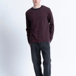 Camiseta LOREAK MENDIAN Astondo Navy, vista frontal en modelo