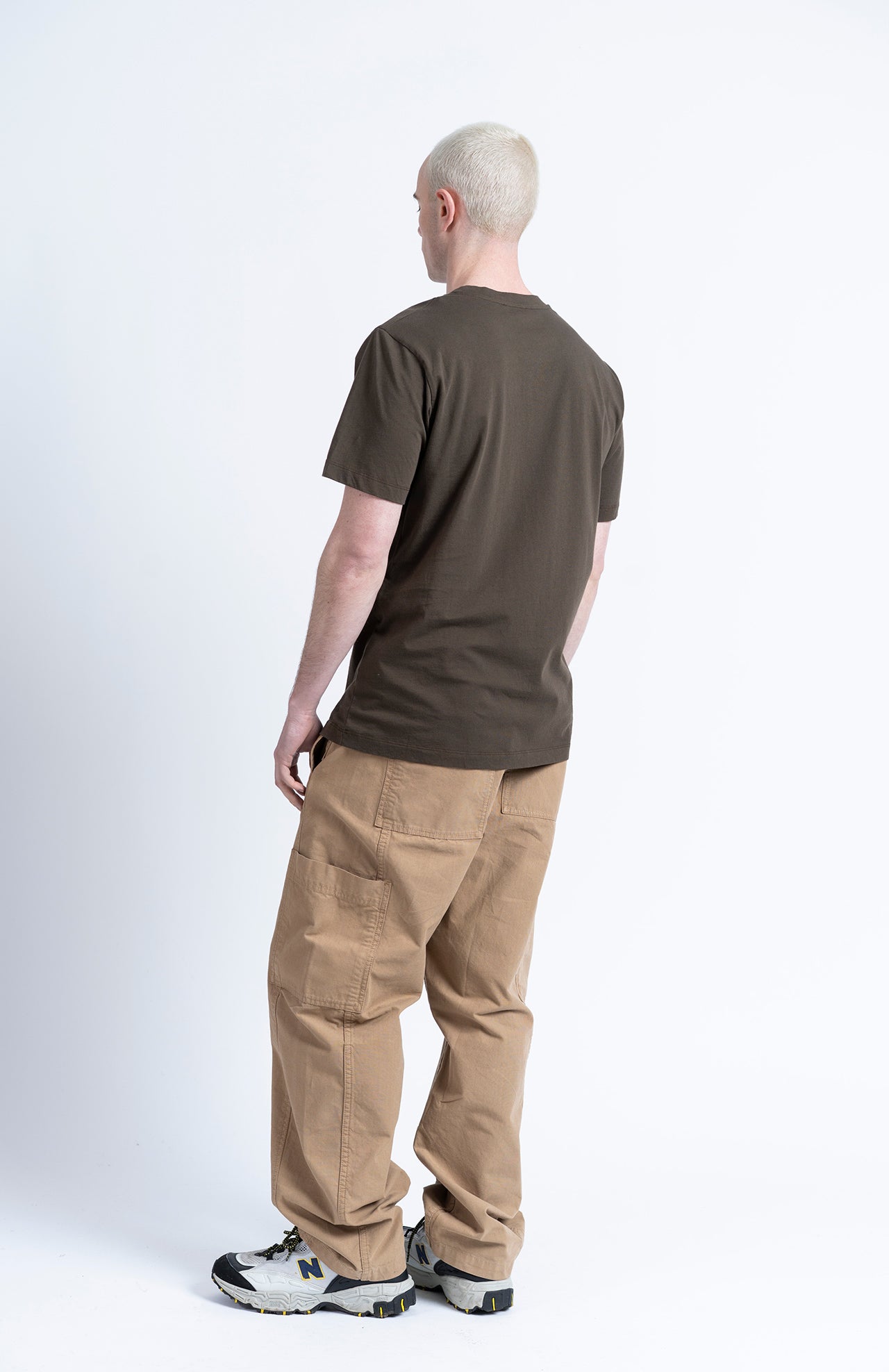 Camiseta LOREAK MENDIAN Ducha Forest, vista de espalda en modelo