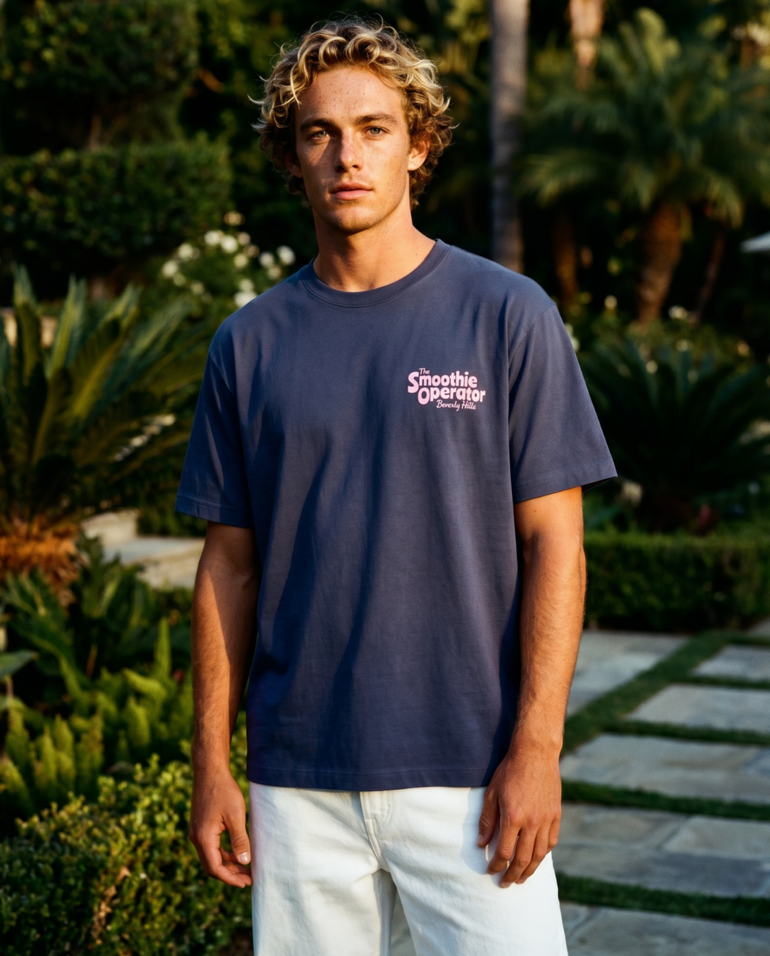 Camiseta ON VACATION Smoothie Operator Washed Purple - ECRU