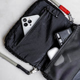 Sac à main TOPOLOGIE Sacoche à bouteille Large Noir Tech Satin