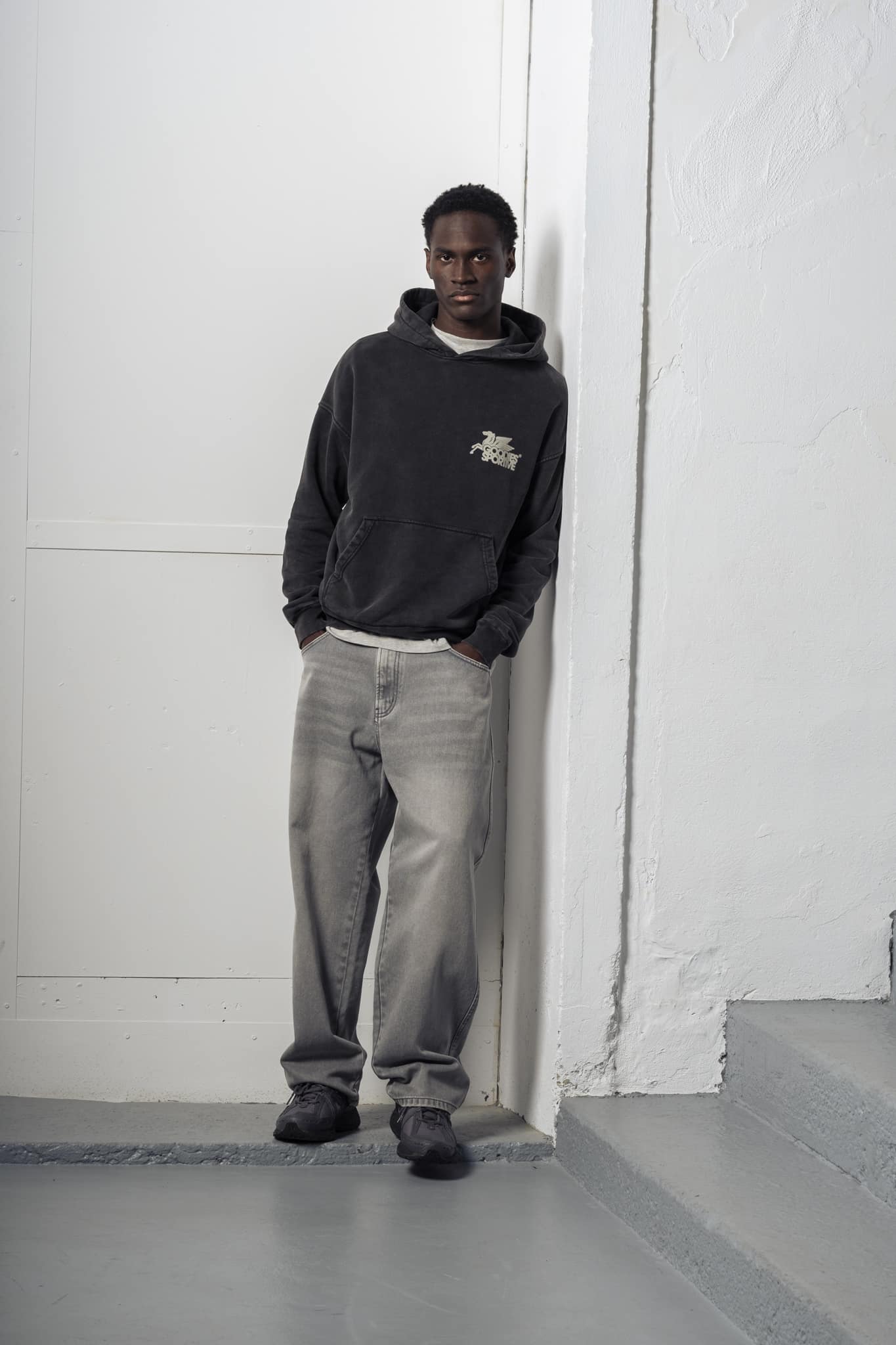 Sudadera GOODIES Vintage Black Pegasus Hoodie foto oficial 2