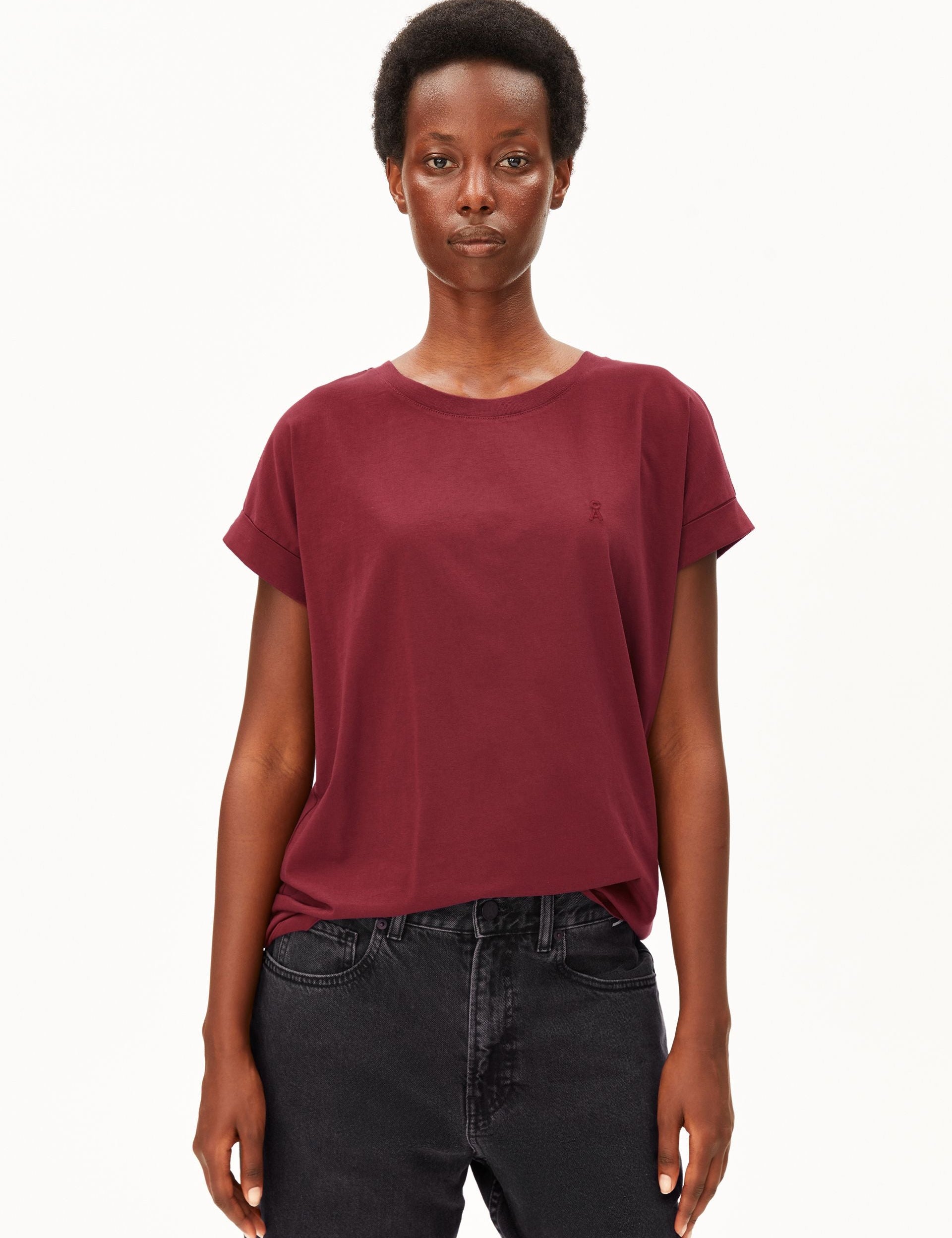 Camiseta ARMEDANGELS Idaara Velvet Red