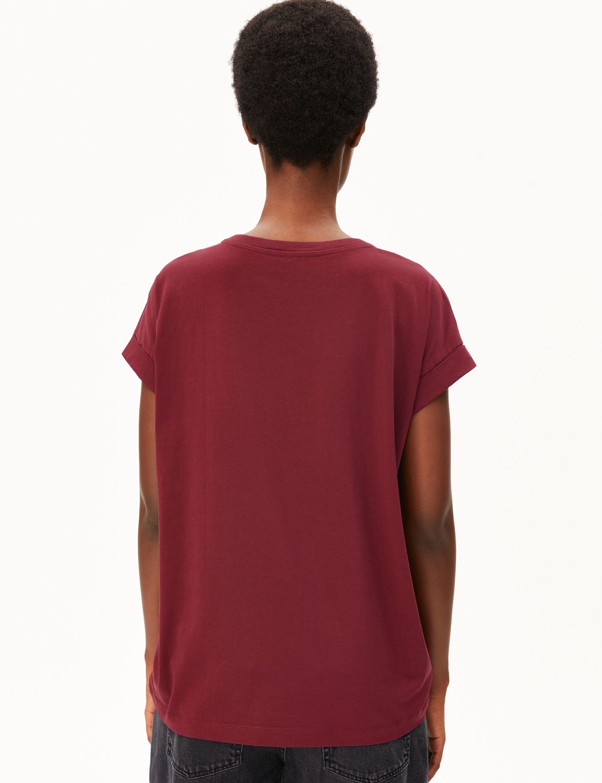 Camiseta ARMEDANGELS Idaara Velvet Red - imagen oficial 211