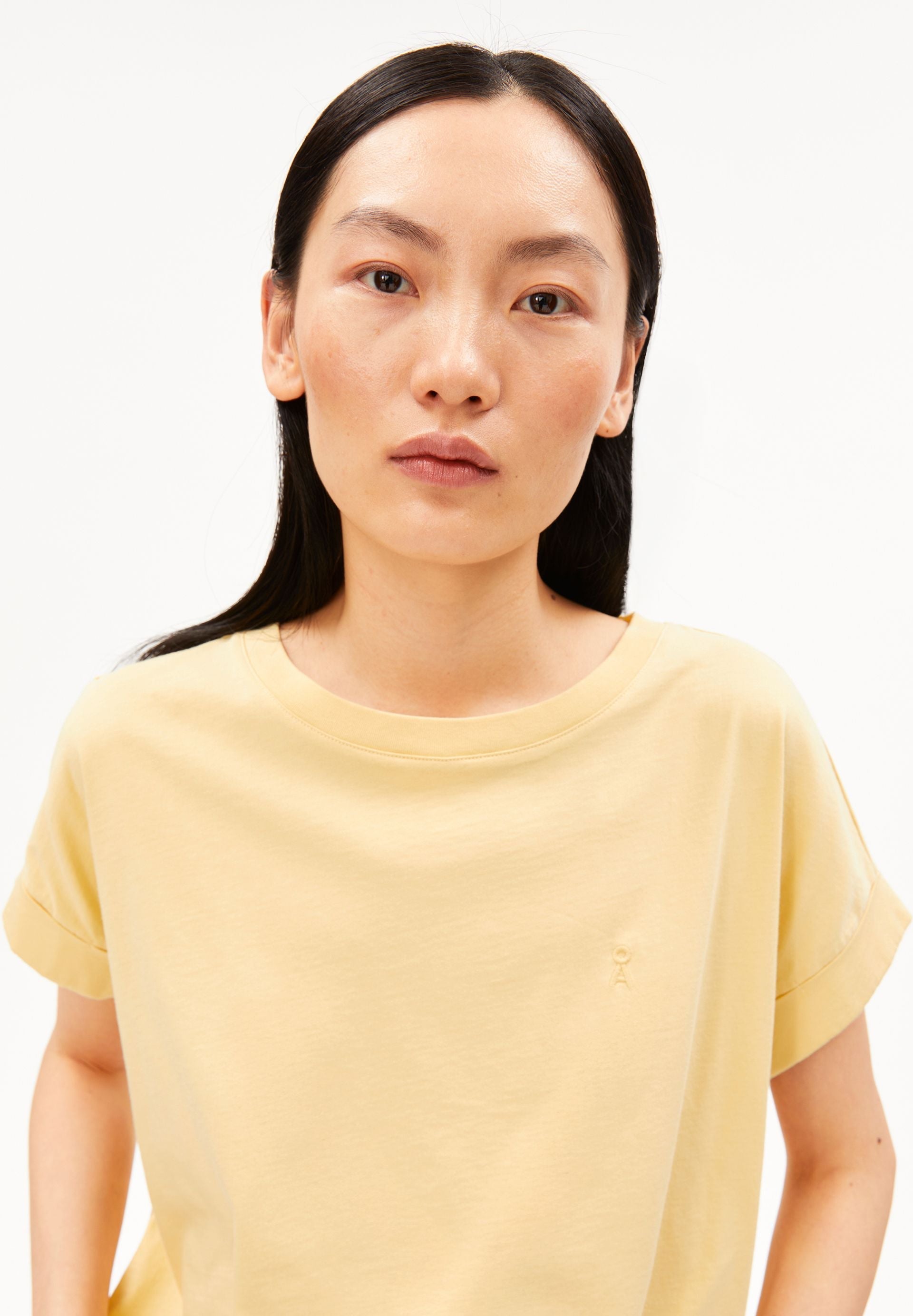 Camiseta ARMEDANGELS Idaara Golden Hay - imagen oficial 311