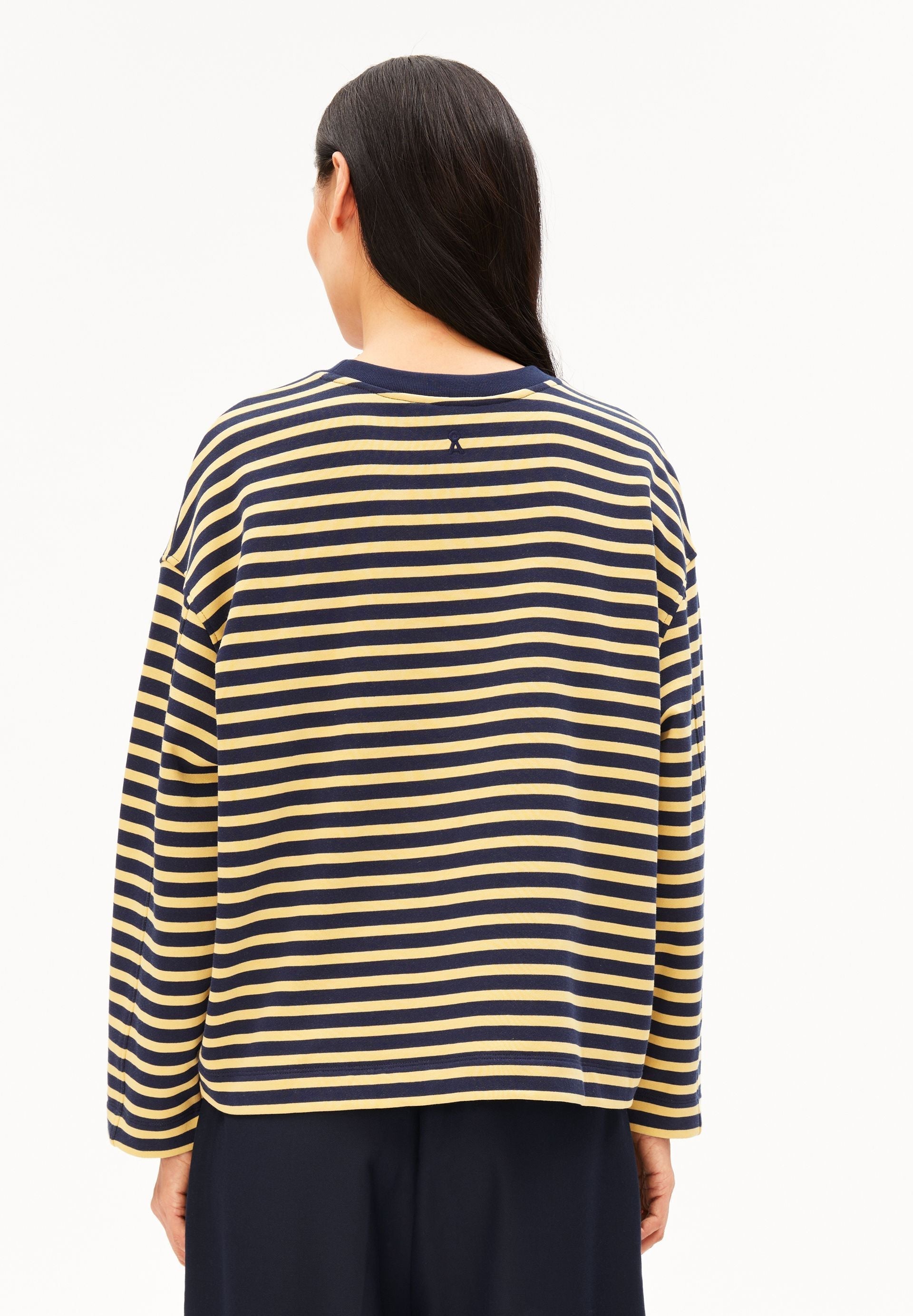 Sudadera ARMEDANGELS Frankaa Maarlen Stripe Golden Hay Tinted Navy - imagen oficial 211