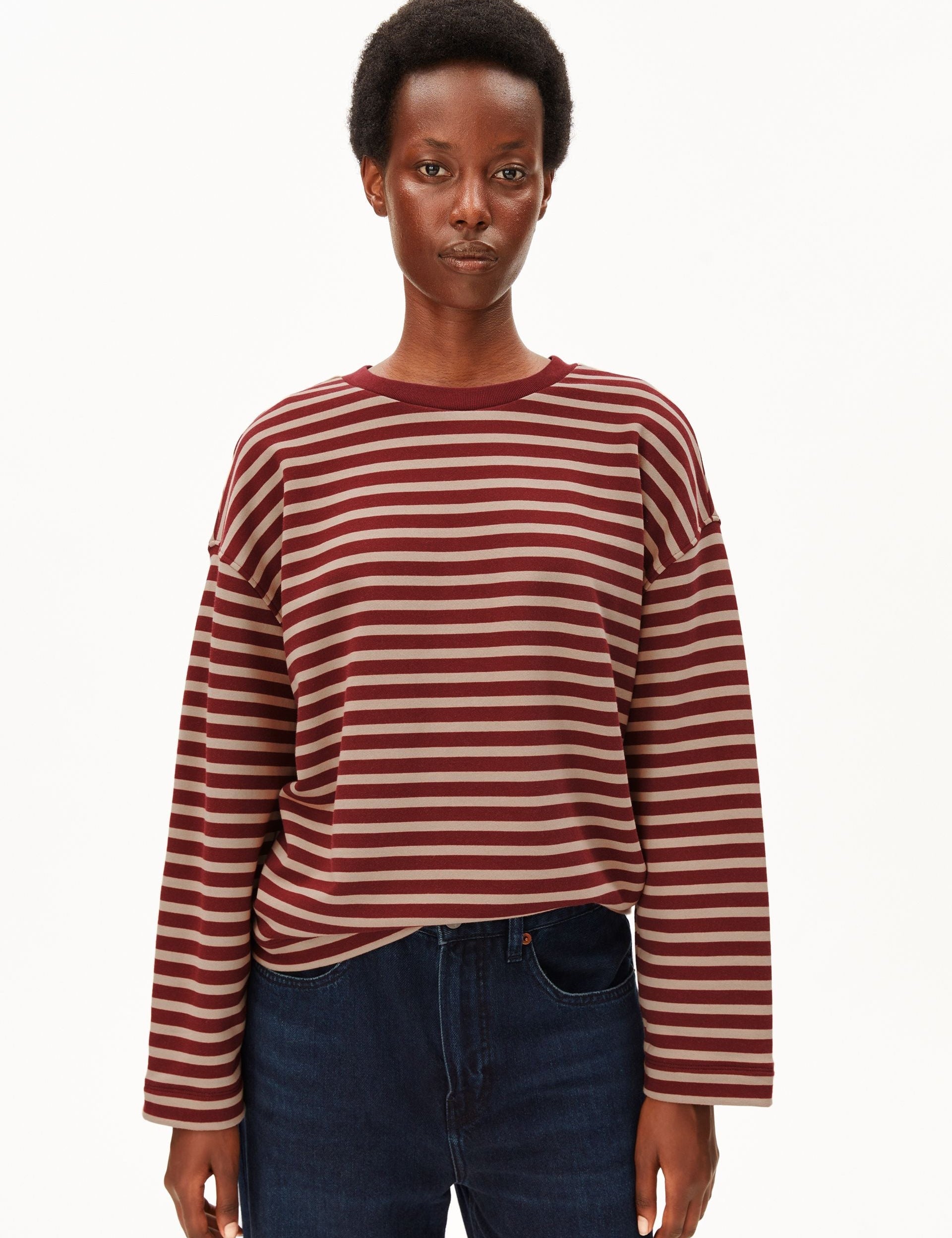 Sudadera ARMEDANGELS Frankaa Maarlen Stripe Velvet Red Honey Reed