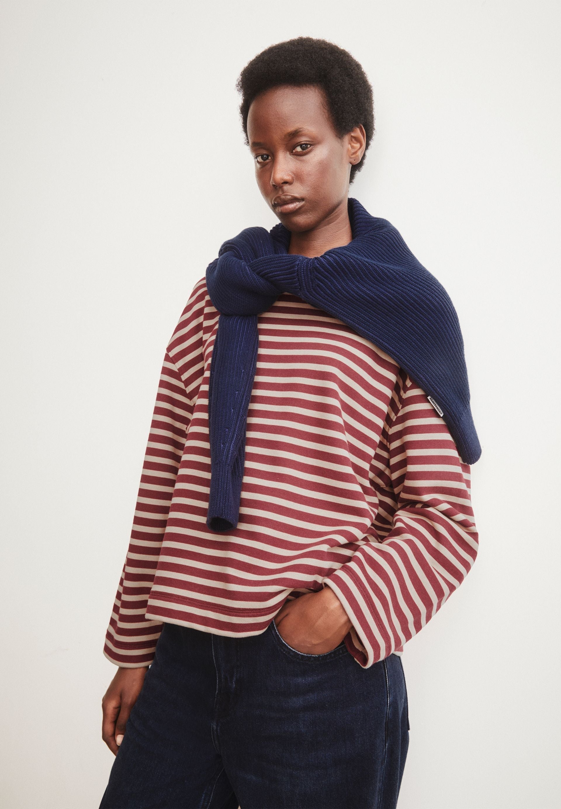 Sudadera ARMEDANGELS Frankaa Maarlen Stripe Velvet Red Honey Reed - imagen oficial 301
