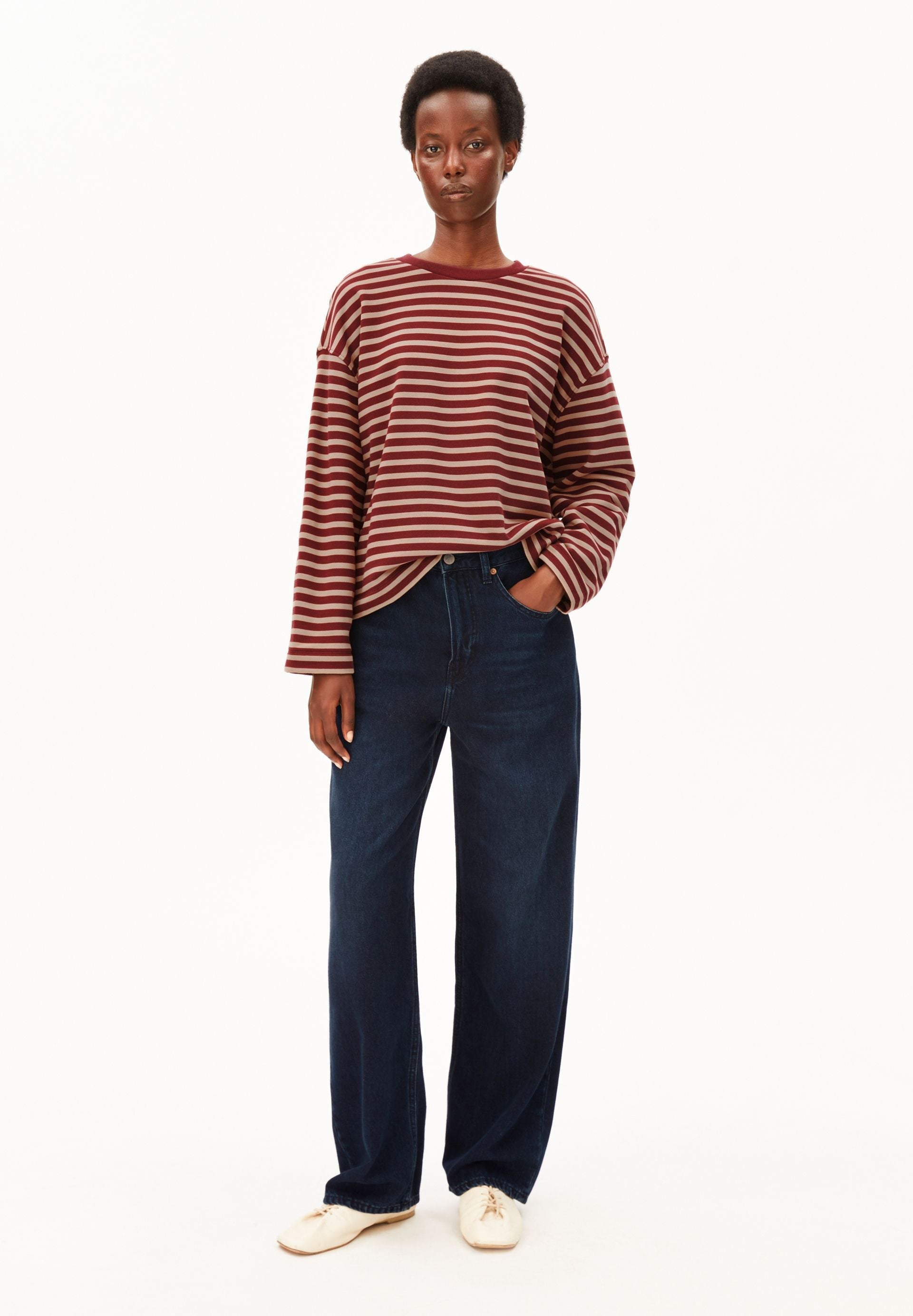 Sudadera ARMEDANGELS Frankaa Maarlen Stripe Velvet Red Honey Reed - imagen oficial 411