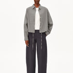 Pantalón ARMEDANGELS Barrel Leg Twill Dark Steel - imagen oficial 411