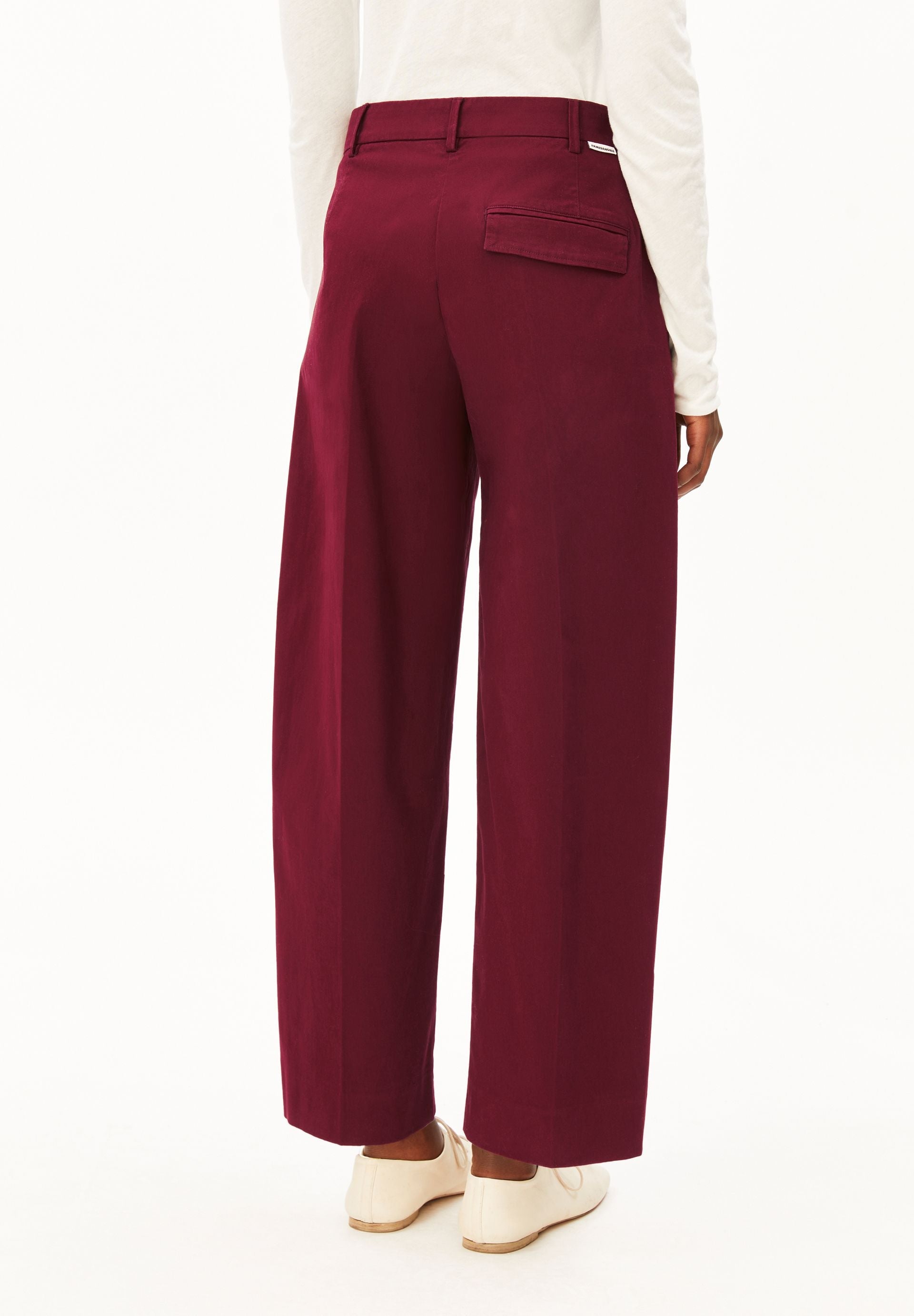 Pantalón ARMEDANGELS Barrel Leg Twill Velvet Red - imagen oficial 211