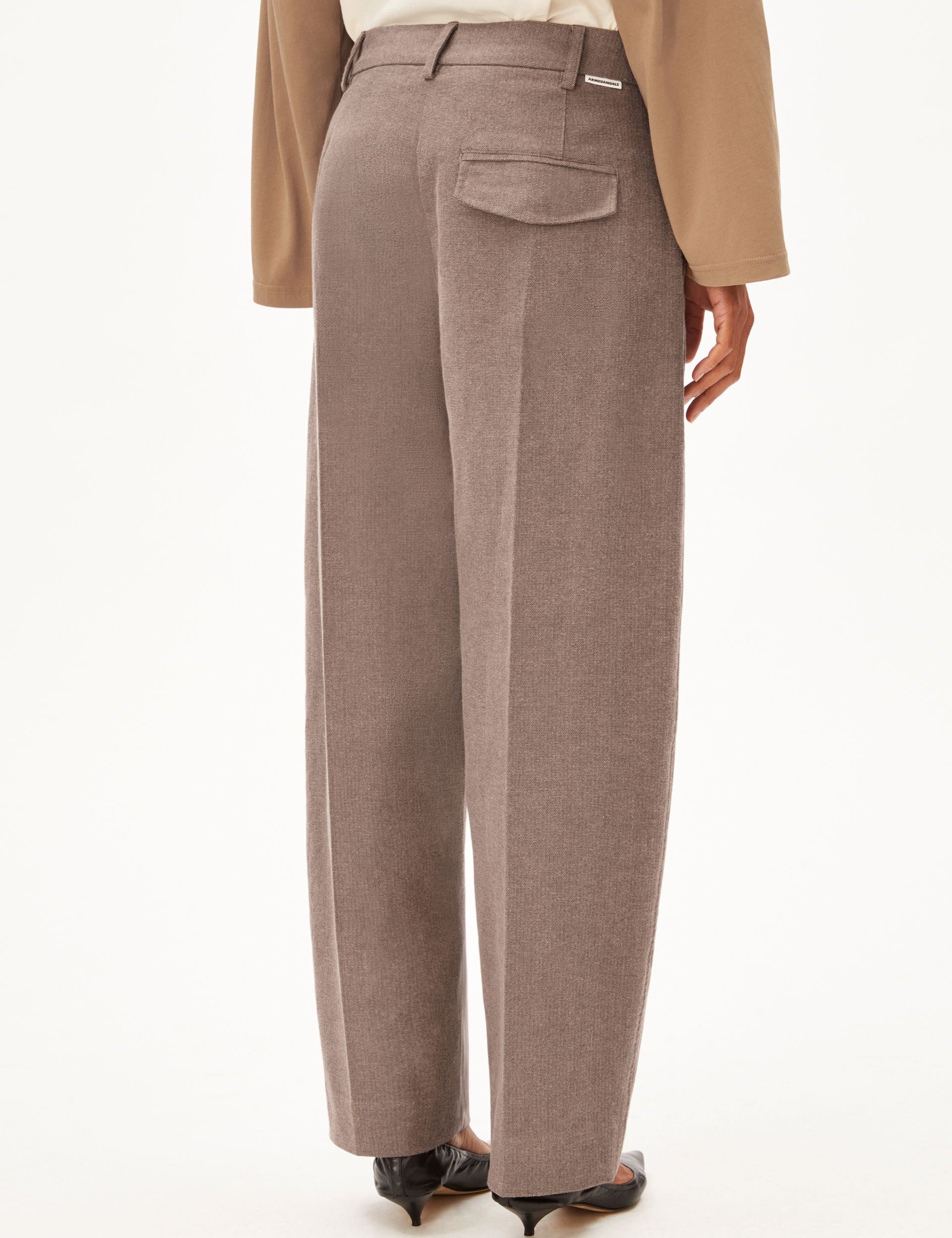 Pantalón ARMEDANGELS Herringbone Barrel Leg Claystone Soft Nougat - vista oficial 2