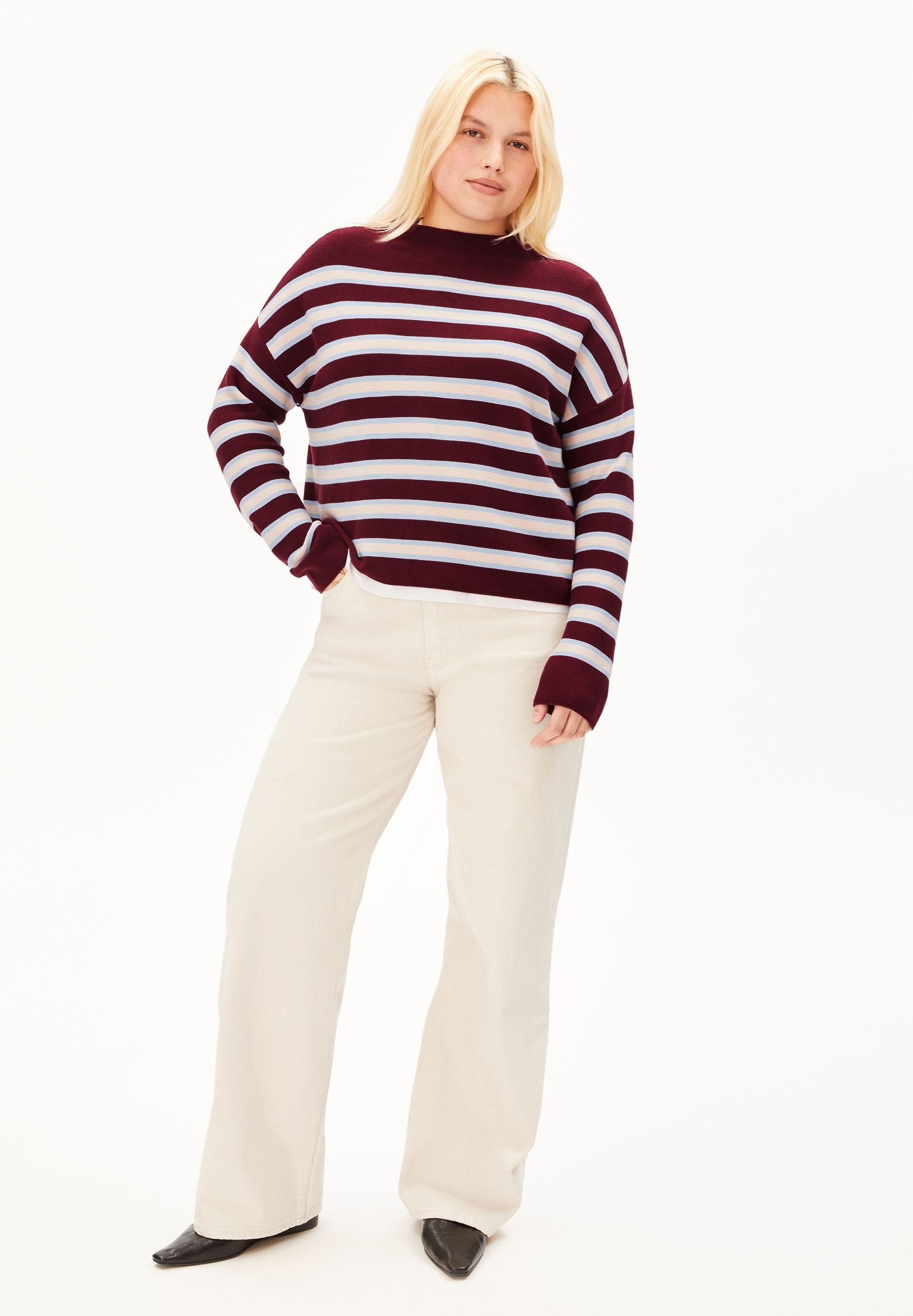 Jersey ARMEDANGELS Merinaa Striped Velvet Red Soft Blue Oatmilk - imagen oficial 411