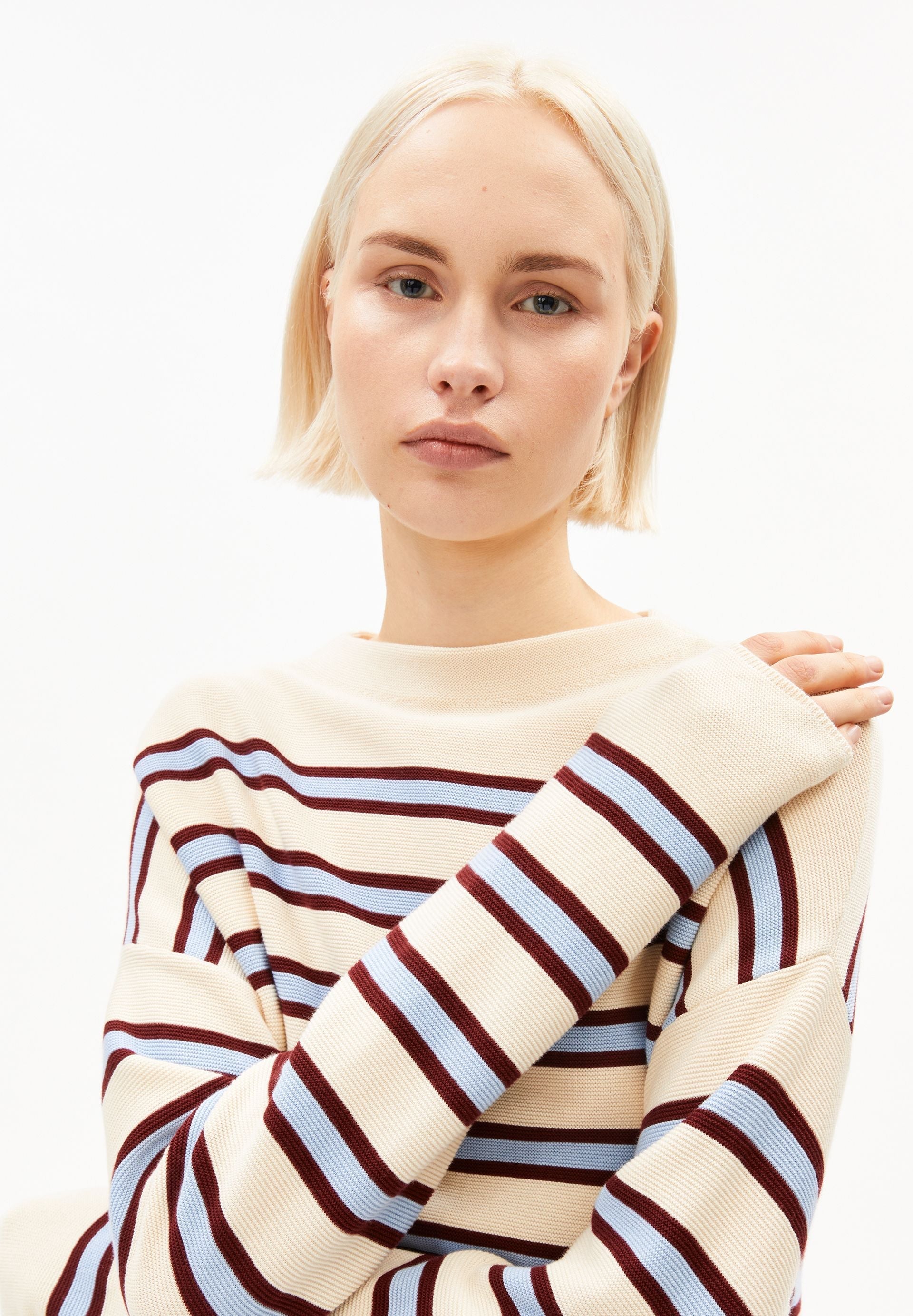 Jersey ARMEDANGELS Merinaa Striped Oatmilk Velvet Red Soft Blue - imagen oficial 311