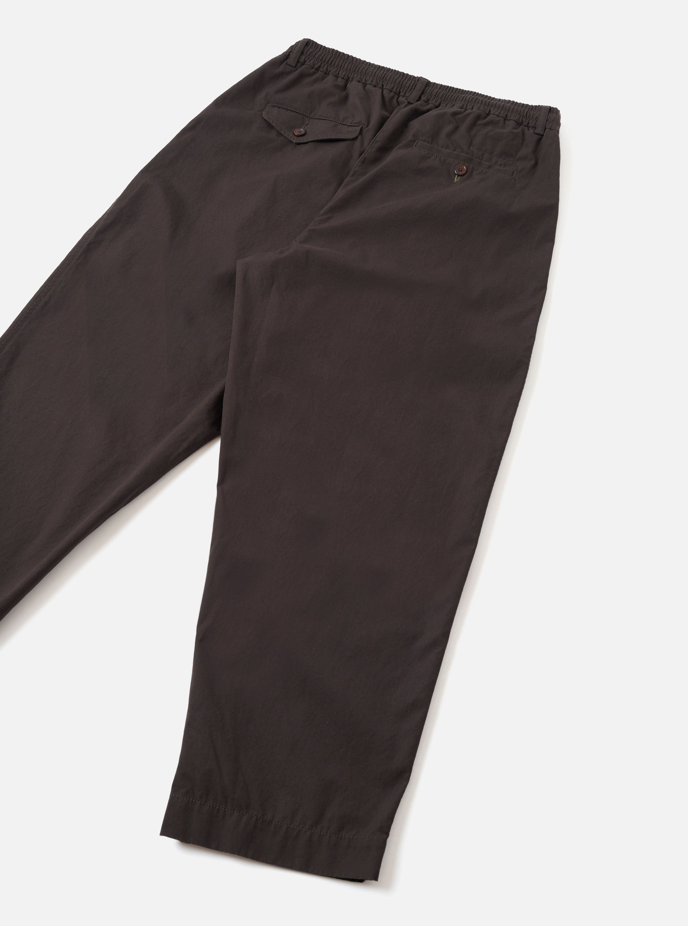Pantalón UNIVERSAL WORKS Micro Canvas Oxford Pant Brown - vista oficial 5