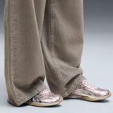 PUMA H-Street Lustre Powder Pink Birch en modelo