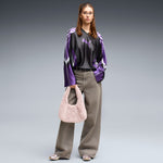 PUMA H-Street Lustre Powder Pink Birch detalle en modelo