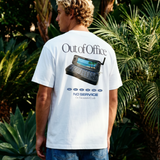 Camiseta ON VACATION No Service White
