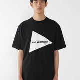 Camiseta AND WANDER Big Logo SS T Black