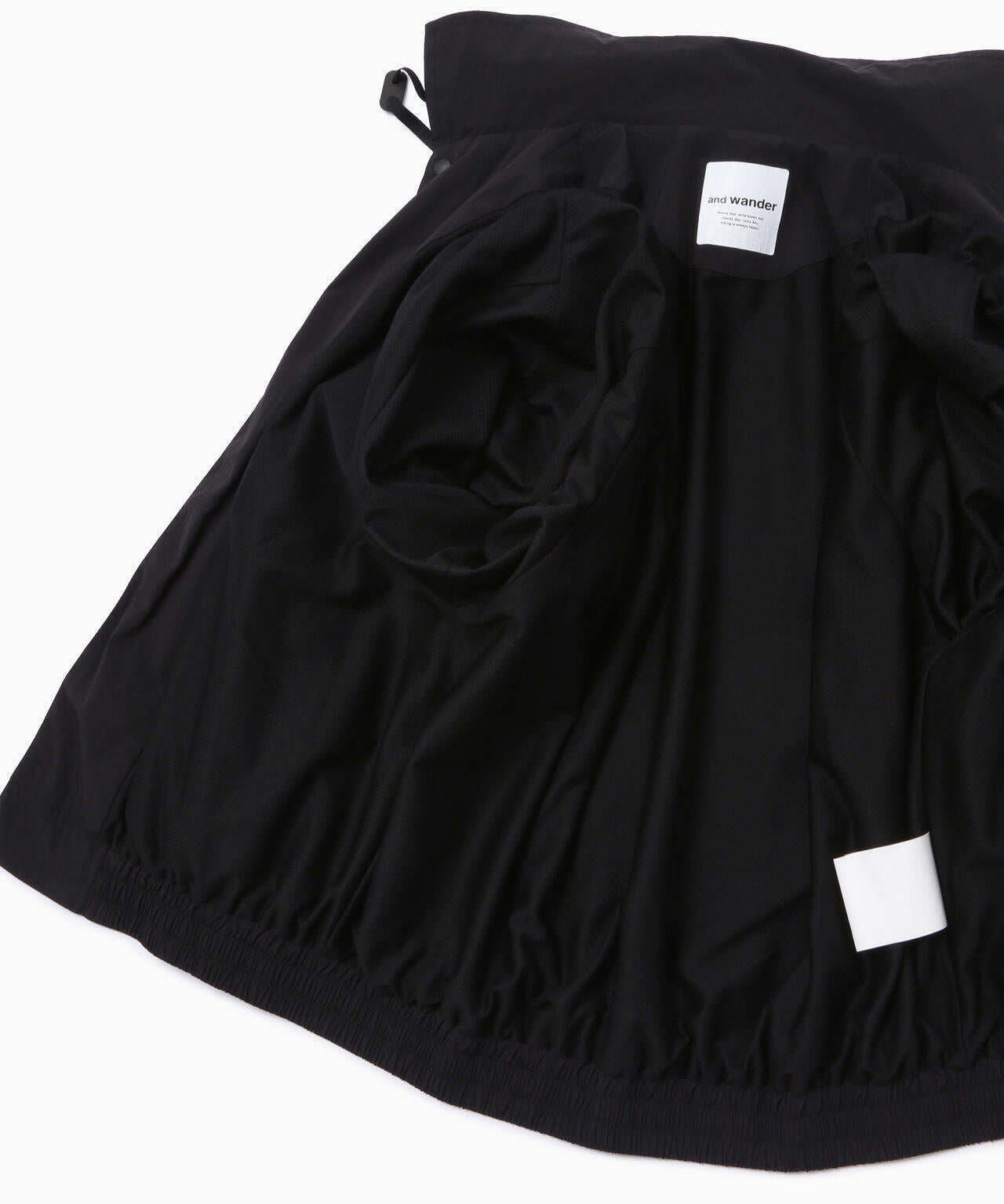 Chaqueta AND WANDER Water Repellent Light Jacket 2 Black - vista oficial