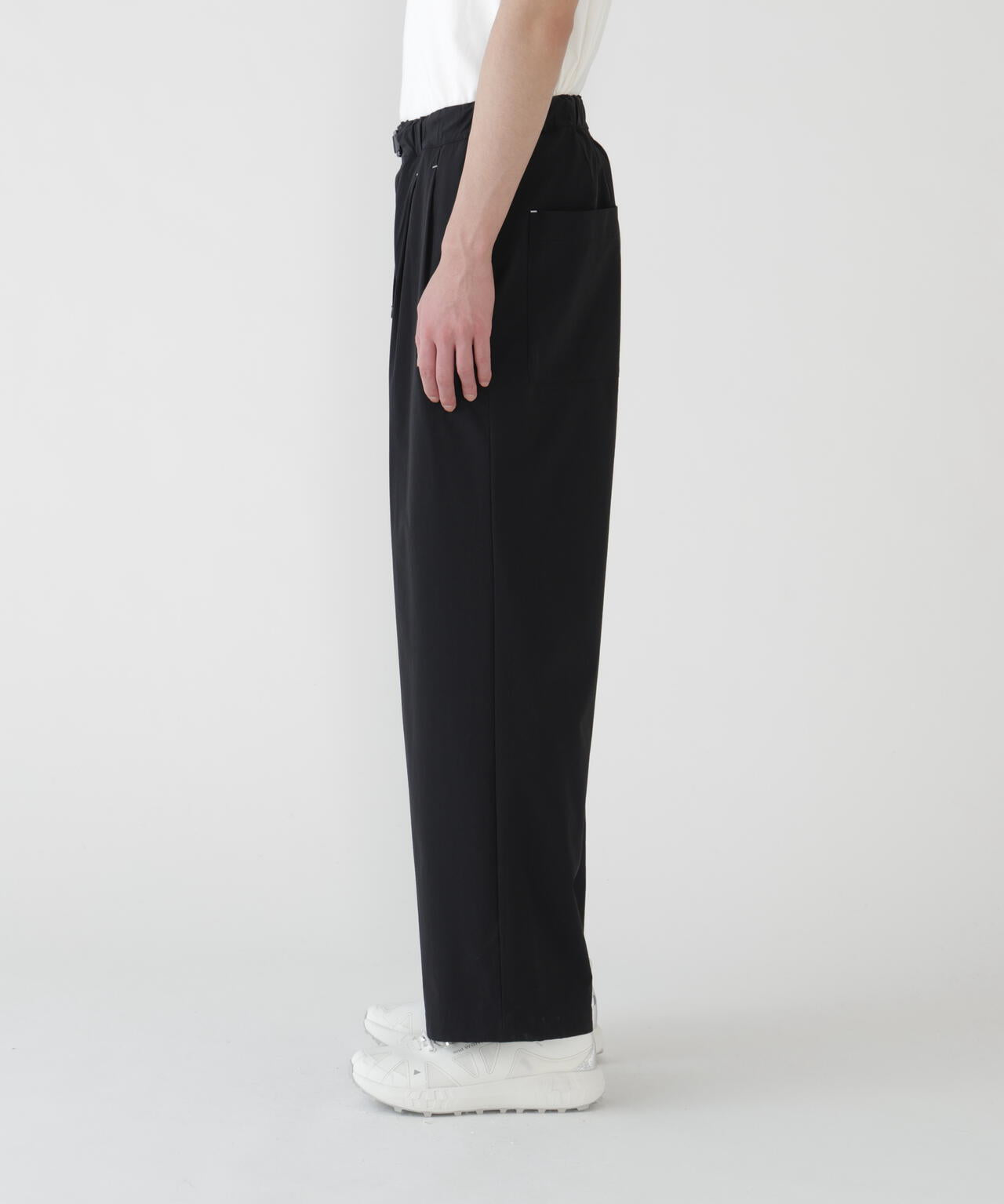 Pantalones AND WANDER Light W Cloth Wide Pants Black - foto oficial 4