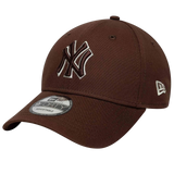 Gorra NEW ERA New York Yankees Team Outline 9FORTY Marrón