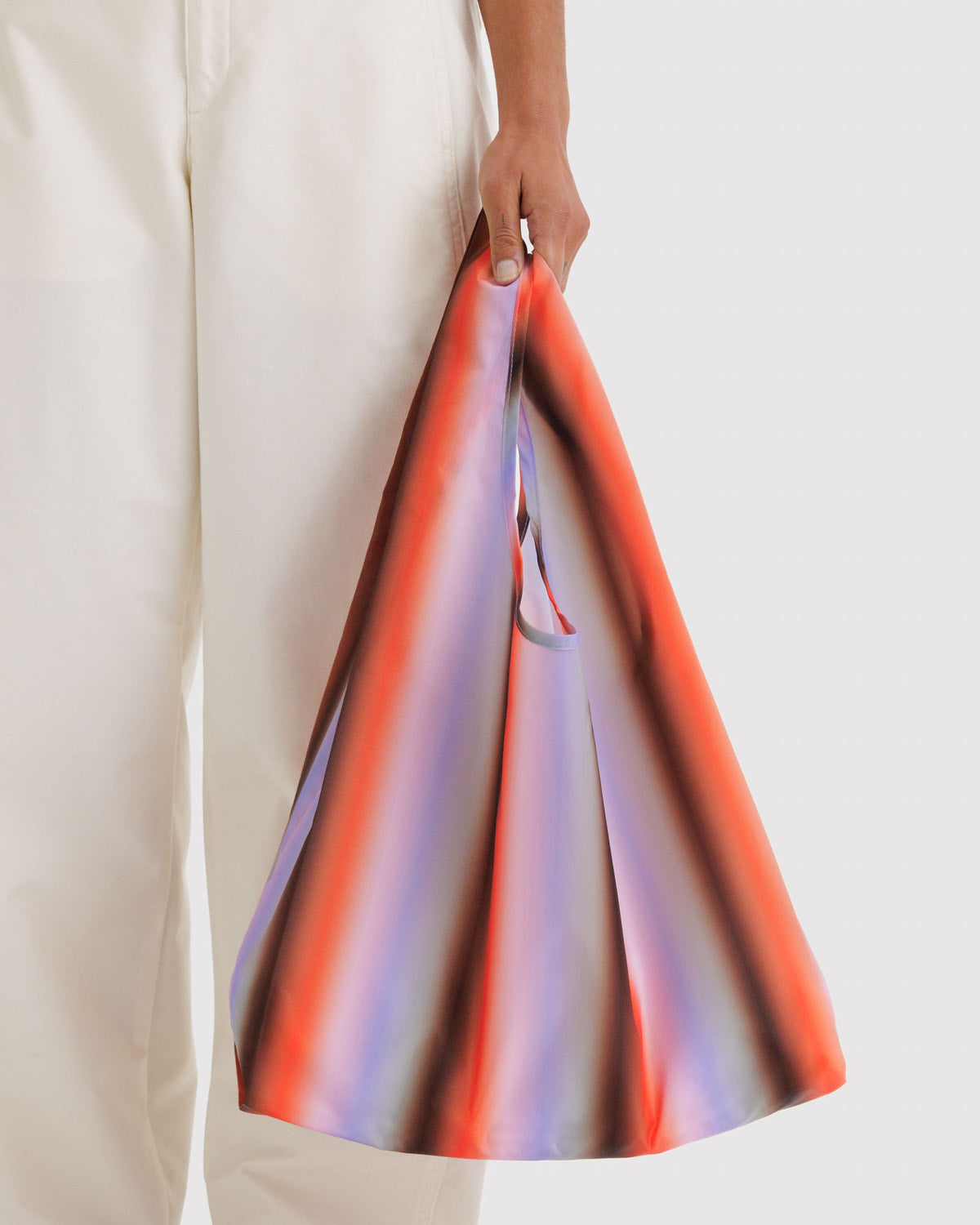 Bolsa BAGGU Estándar Reciclada Gradient Stripe Poppy & Lilac
