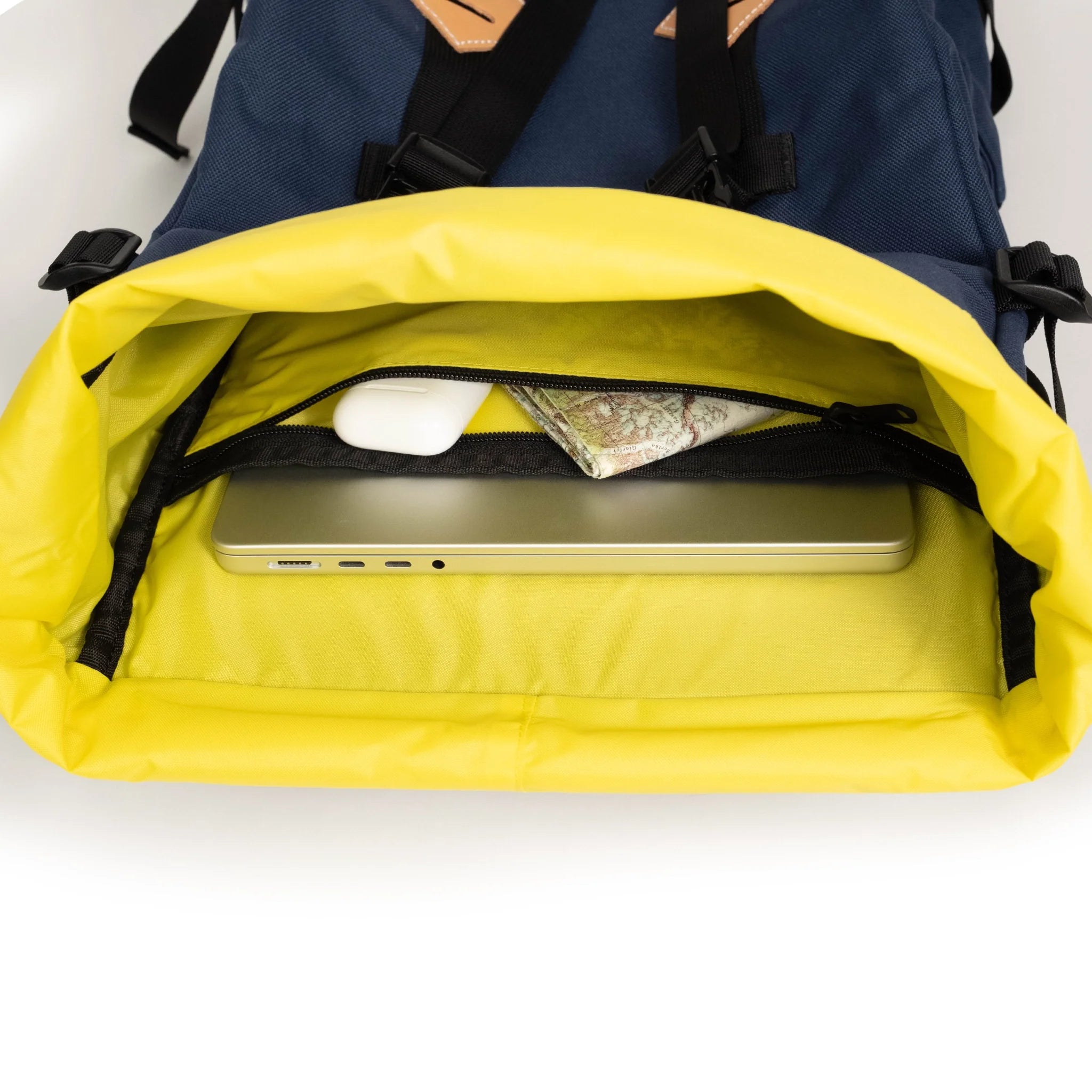 Mochila Topo Designs Klettersack Midnight, bolsillo interior para portátil