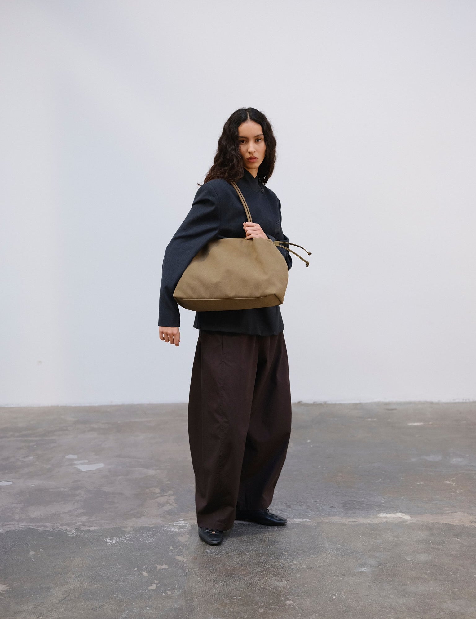 Bolso ÖLEND Milos Suede Khaki