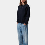 Sudadera CARHARTT WIP Chase Dark Navy / Gold, otra vista con modelo
