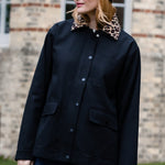 Chaqueta SUGARHILL Raye Black Leopard Collar — vista 2