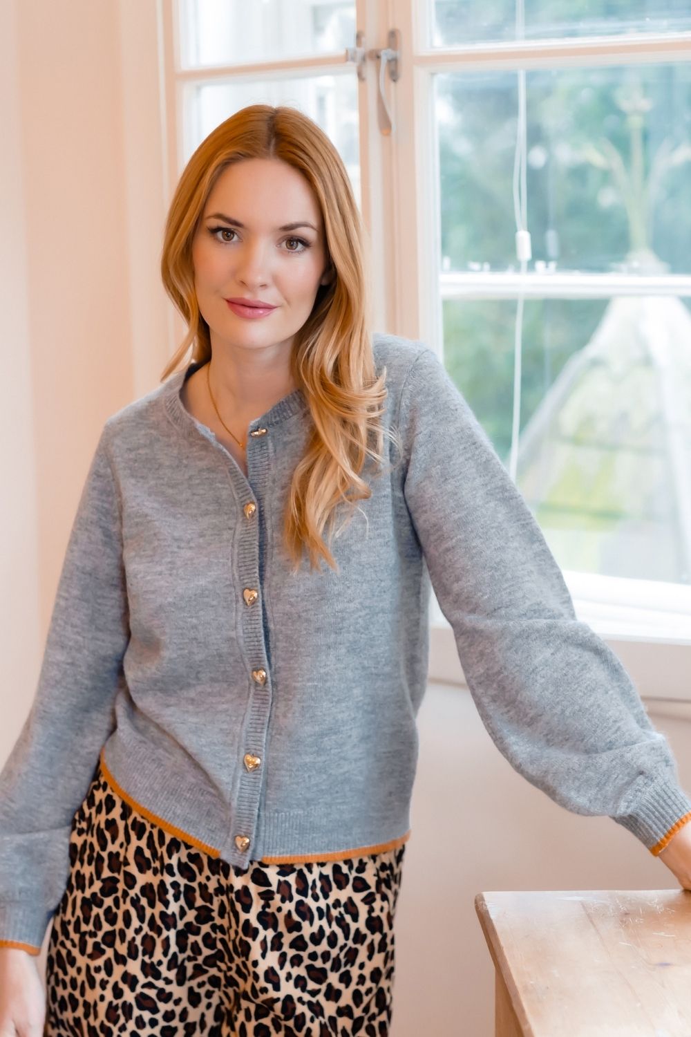 Cárdigan SUGARHILL Glinda Grey Gold Hearts — vista 2