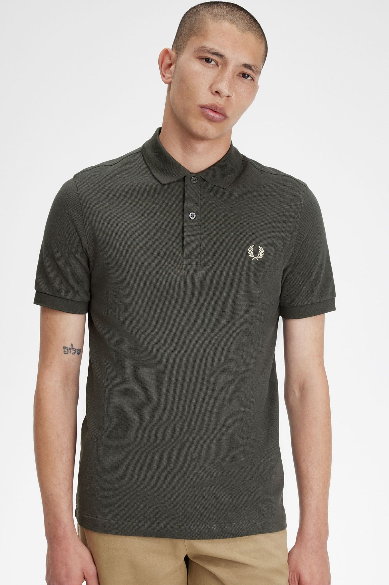 Polo Fred Perry M6000 Verde Campo Avena