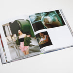 Revista NOVEMBRE 18, reportaje visual con fotografías en color
