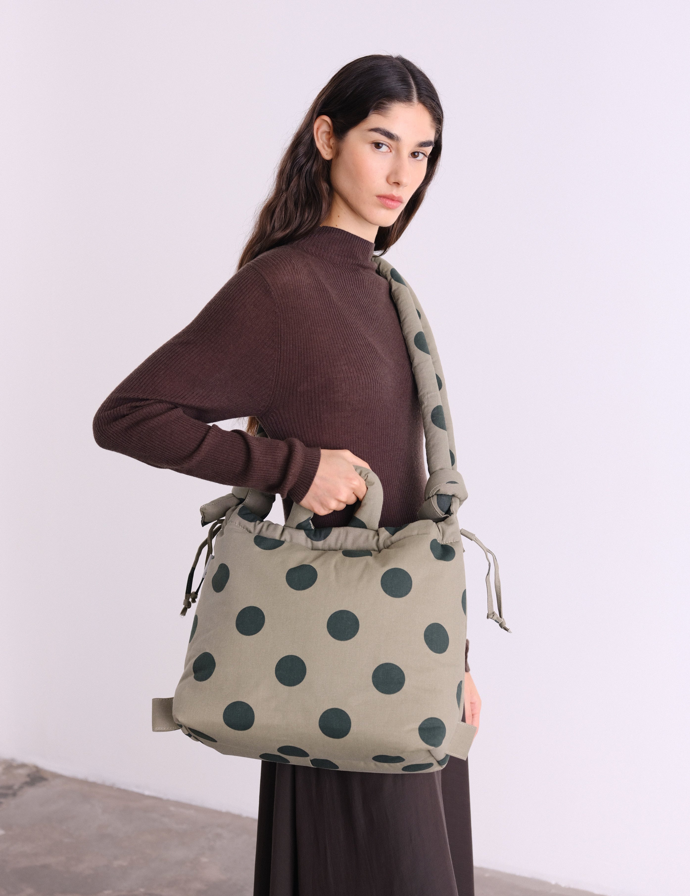 Bolso Mochila ÖLEND Ona Soft Bag Dots Forest Green + Sage
