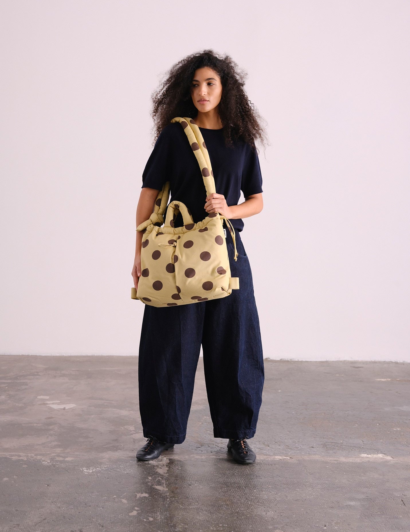 Bolso Mochila ÖLEND Ona Soft Bag Dots Chocolate + Lime