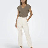 Camiseta ONLY Cuello Pico Free Walnut