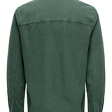 ONLY &amp; SONS – Oliver – Überfärbtes Twill-Überhemd