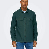 ONLY &amp; SONS – Oliver – Überfärbtes Twill-Überhemd
