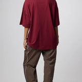 BLUE BANANA – Burgunderrotes T-Shirt mit Patch 