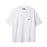 BLUE BANANA – Weißes T-Shirt mit Herztasche 