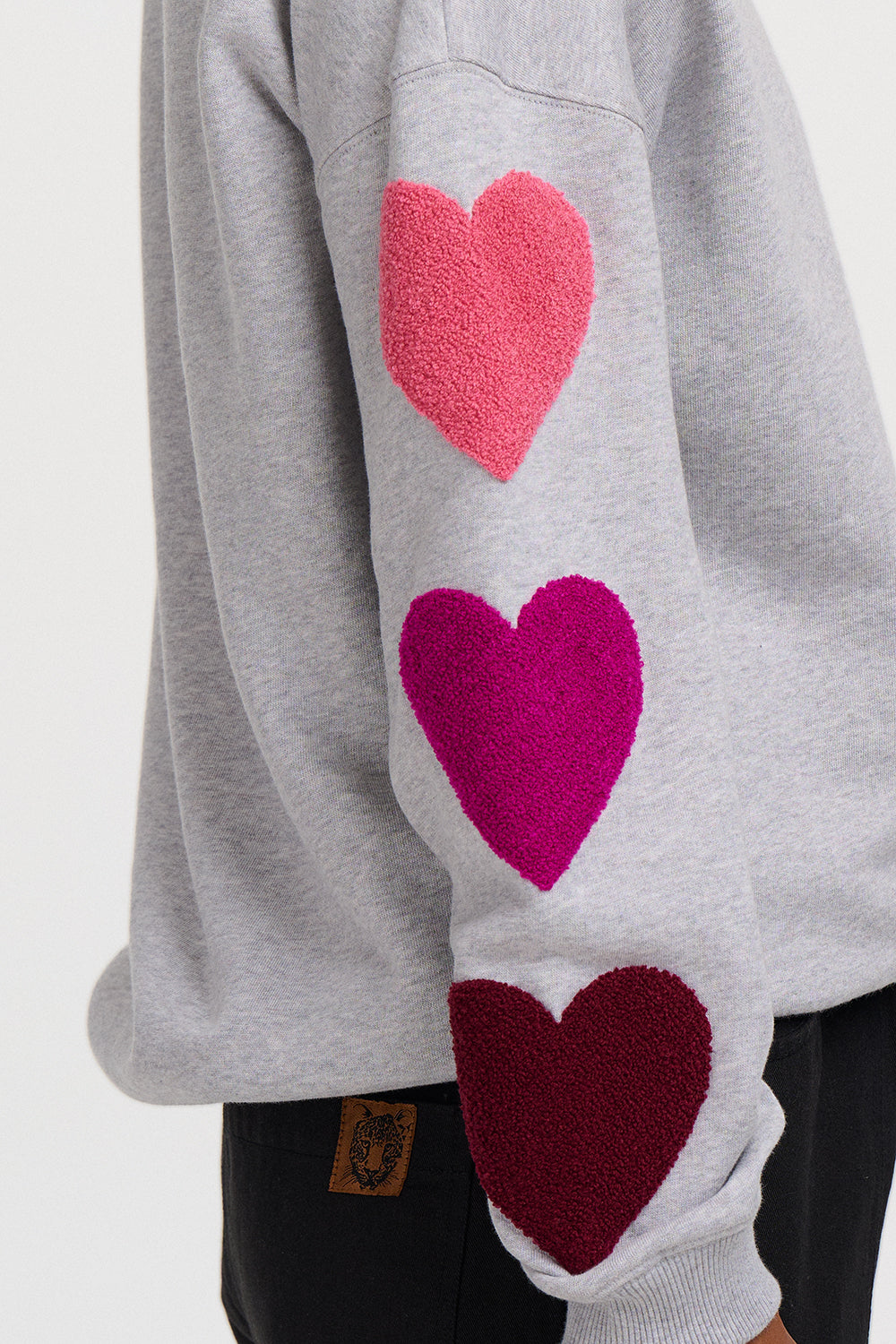 Sudadera SUGARHILL Eadie Grey Hearts — vista 3