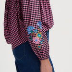 Blusa SUGARHILL Leah Rose Gingham Floral Embroidery — vista 3