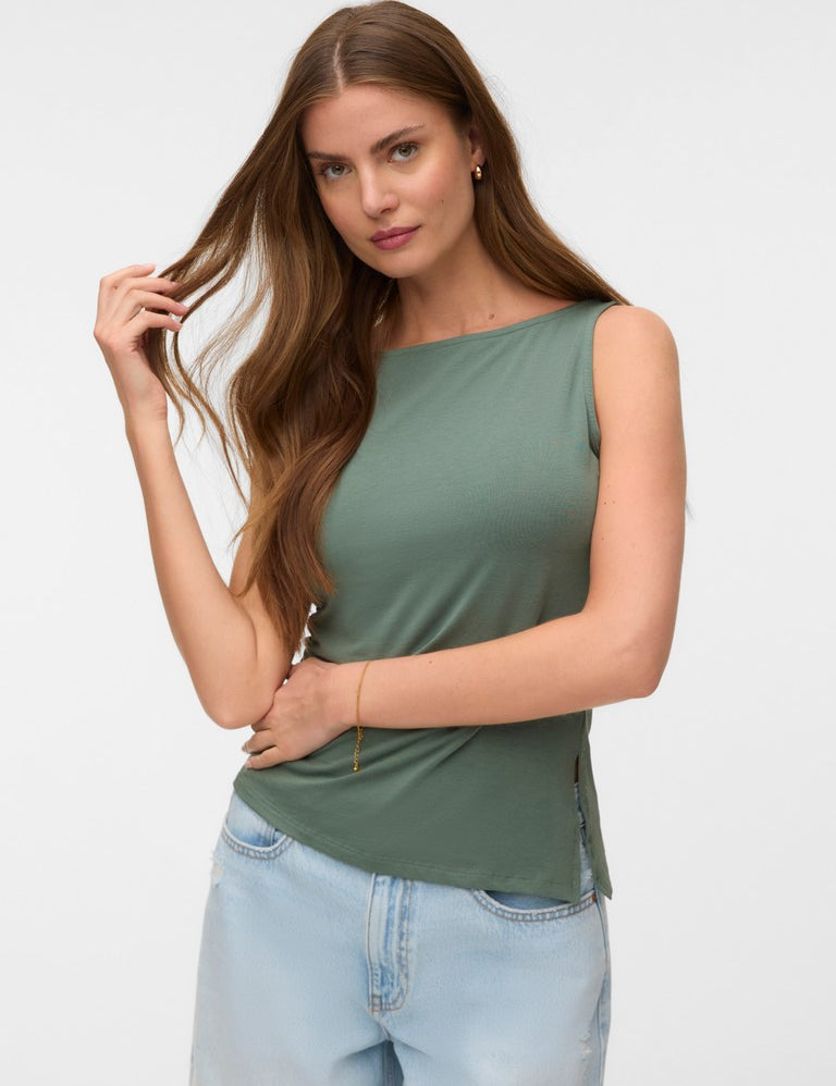 Camiseta VERO MODA Kira Boat Neck Laurel Wreath