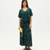 THINKING MU – Dunkler Tora-Rock mit Blattmuster